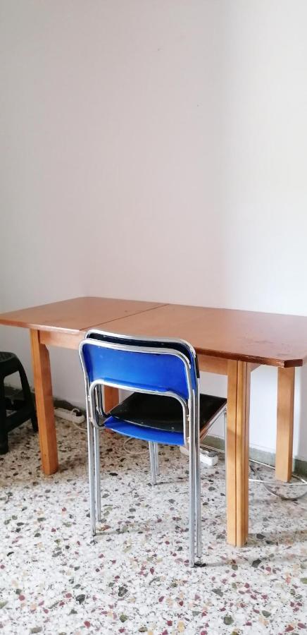 Shared Rooms Near Acropolis And Monastiraki Athena Bagian luar foto