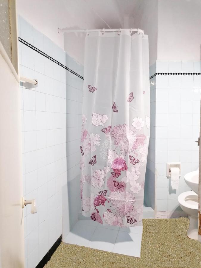 Shared Rooms Near Acropolis And Monastiraki Athena Bagian luar foto